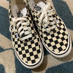 Vans Checkerboard Authentic Lace Up 9